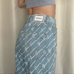 VERSACE jeans